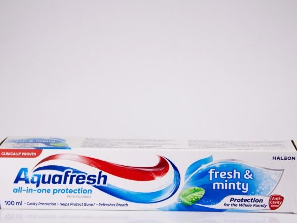 Aquafresh - Fresh & Minty Toothpaste 100ml, product pack